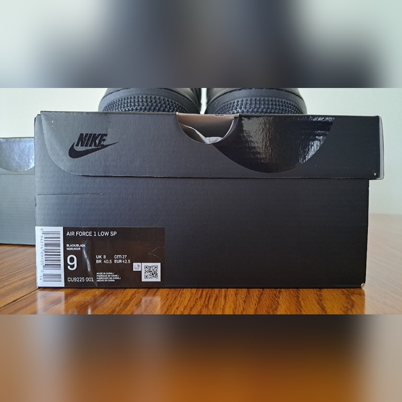 Nike Air Force 1 x Supreme - Picture 4 of 4